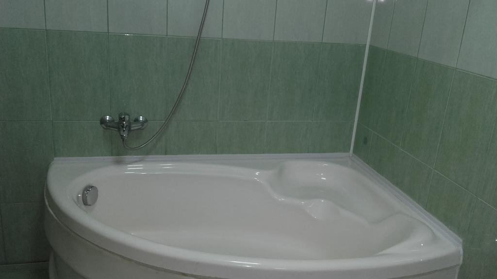 Blue House Apartment Sibiu Bagian luar foto
